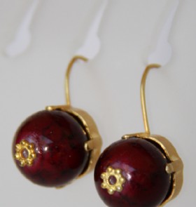 One bead earring-burgundy