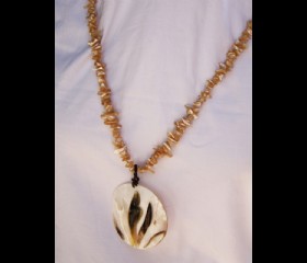 Mother of pearl in shell chain