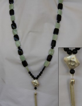 Green and black onyx necklace