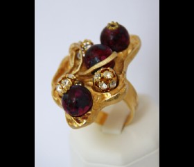 3-red bead large ring