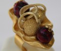 Golden rombus ring-red beads