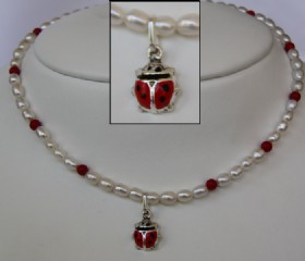 Rice pearls-lady bird necklace